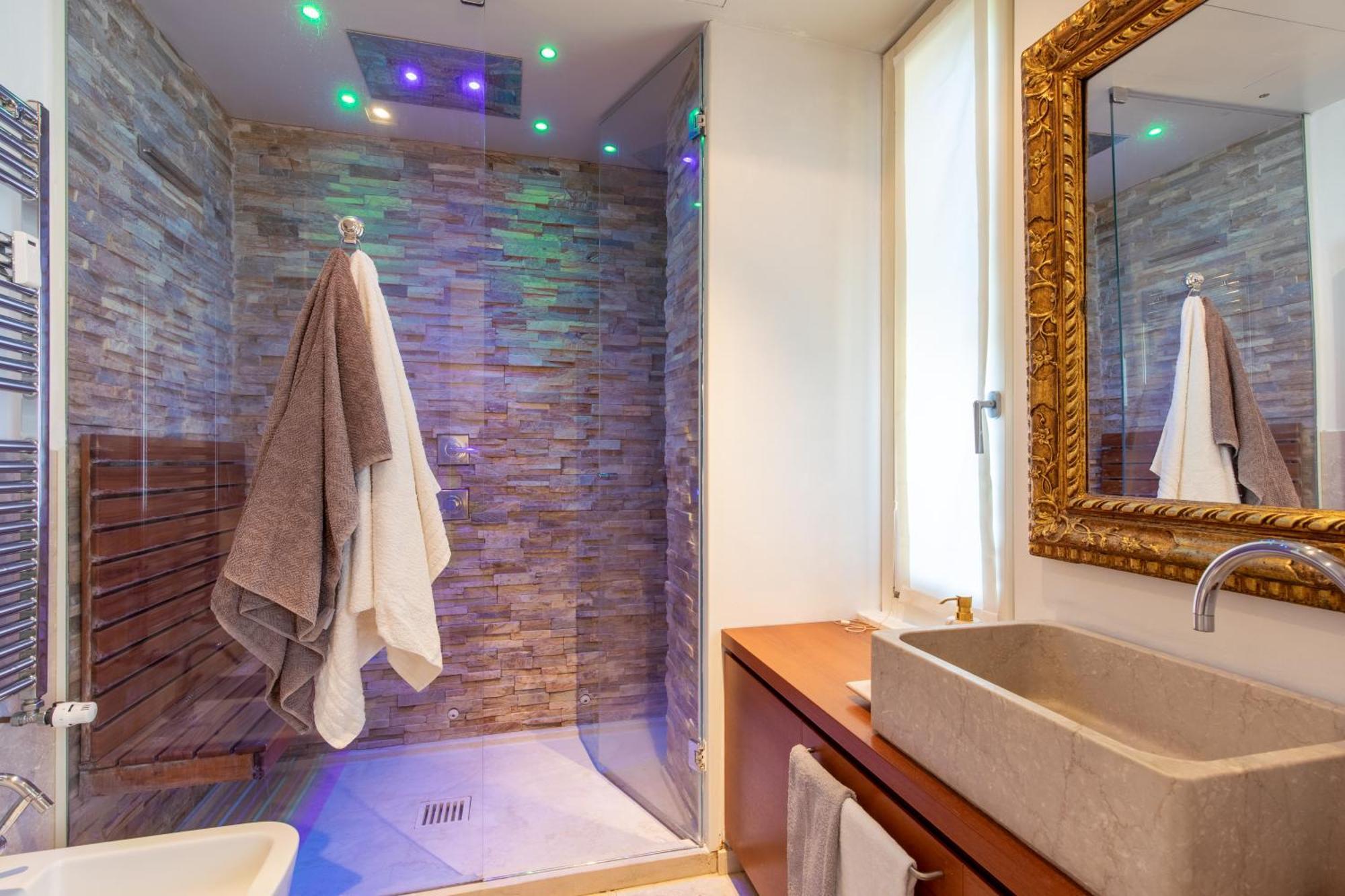 Porta Venezia- Design Apartment, 2-Bedrooms, Netflix, Wifi 米兰 外观 照片